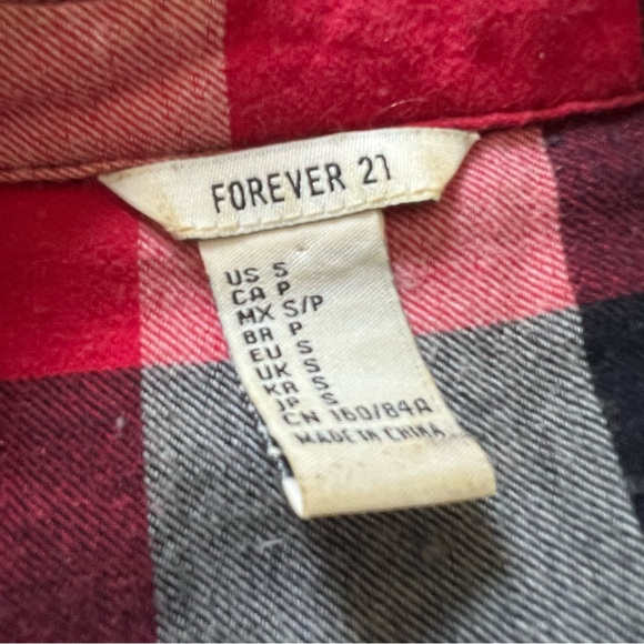 FOREVER21 Red Black & White Plaid Long-Sleeve Button Down Shirt Modest Top Sz S - Picture 14 of 16